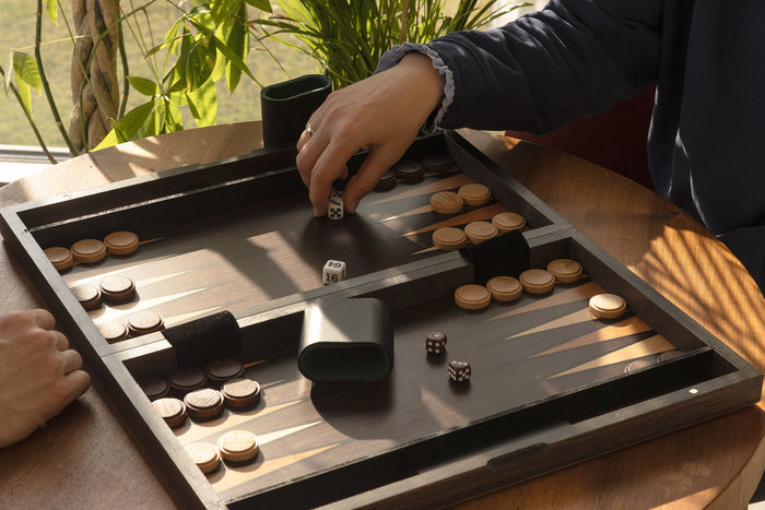Backgammon w drewnianej kasecie (52x43,5 cm)