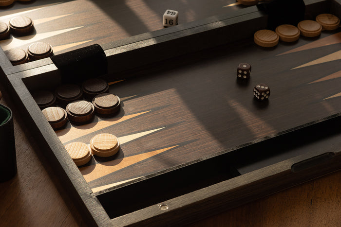 Backgammon w drewnianej kasecie (52x43,5 cm)