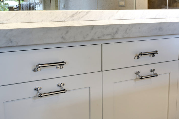Drawer Pull 180 Medium